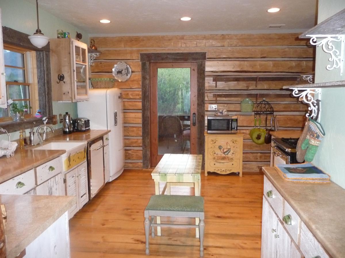 Schoolhouse Cabin Gardiner Exterior photo